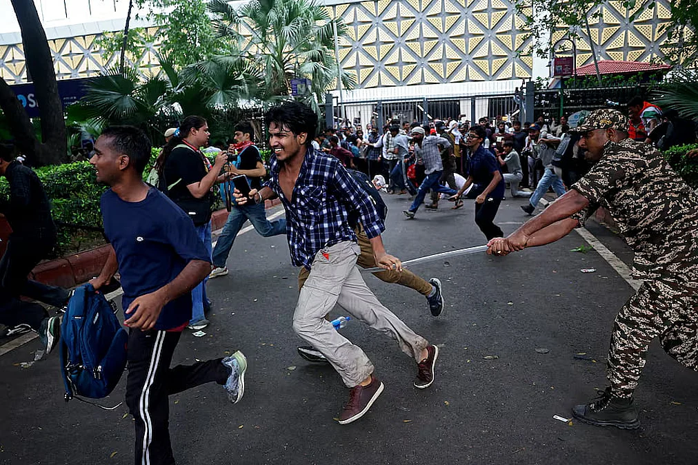 india-protest-001