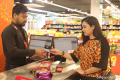 কার্ডে সহজ মধ্যবিত্তের জীবন