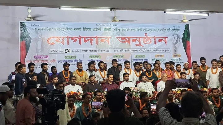 ‘ভায়োলেন্স’ চাইলে আমাদের থেকে বেশি কেউ পারবে না, জুলাই অভ্যুত্থানে দেখিয়েছি: আসিফ মাহমুদ