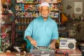 জেলেনৌকার সদস্য থেকে দক্ষ কারিগর; নিজ চেষ্টায়–প্রচেষ্টায় যেভাবে ভাগ্য বদলালেন ফারুক