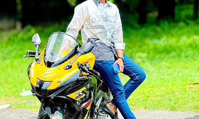 বাড়ি ছাড়ার ‘হুমকি দিয়ে’ মোটরসাইকেল কিনে নিয়েছিলেন তরুণ, দুর্ঘটনাতে গেল প্রাণ