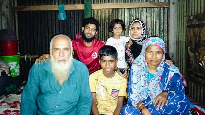 ‘ঈদের দিন সারা দিন কানতাম, কাউরে বুঝতে দিতাম না’