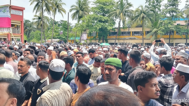 বেঁচে থাকা সহোদর পড়ালেন ৪ ভাইয়ের জানাজা, মৃত্যুর এক সপ্তাহ পর জানানো হলো মাকে