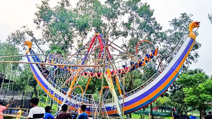 শেরপুরে শুরু ঐতিহ্যবাহী ‘জামাইবরণ’ মেলা, প্রধান আকর্ষণ বড় মাছ–মিষ্টি