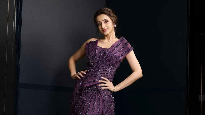 বিজয়ের সঙ্গে সম্পর্কের গুঞ্জনের মধ্যে মুক্তি পেল তৃষার ছবি, কী বলছেন ভক্তরা