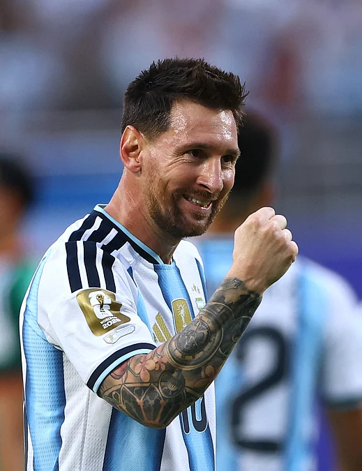 2026-06-17T012609Z527514305UP1EM6H03ZJVBRTRMADP3SOCCER-WORLDCUP-ARG-DZA