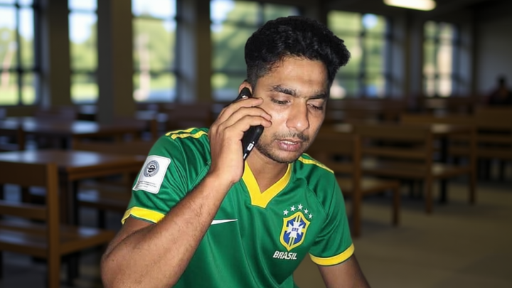 এআই দিয়ে আর্জেন্টিনা ভক্ত ছাত্রদল নেতাকে ব্রাজিল সমর্থক বানিয়ে ফেসবুকে প্রচার, থানায় অভিযোগ