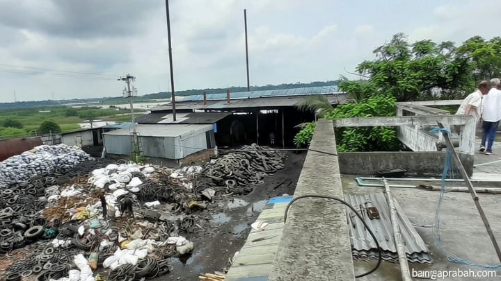 বরিশালের সুগন্ধা নদীর তীরে পাইরোলাইসিস কারখানা, ৭ দিনের মধ্যে বন্ধে বেলার আইনি নোটিশ