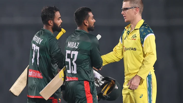 অস্ট্রেলিয়াকে সিরিজ হারানোয় ক্রিকেটারদের ২ কোটি টাকা বোনাস দিলেন ক্রীড়া প্রতিমন্ত্রী