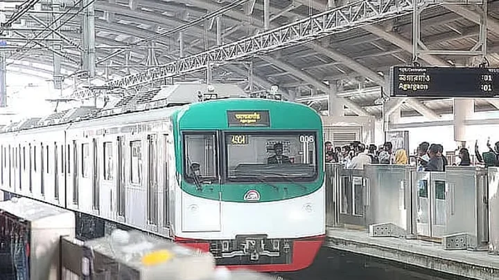 কাল থেকে মেট্রোরেলের চলাচল ২০ মিনিট বাড়বে, কোন পথে কত