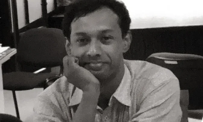 মুগদার বাসা থেকে বাংলাদেশ ব্যাংকের অতিরিক্ত পরিচালকের মরদেহ উদ্ধার