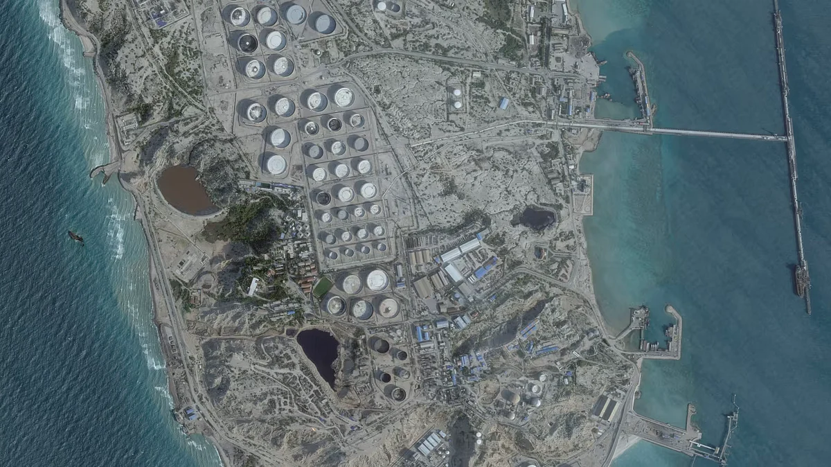 iran-crisis-oil-kharg-01