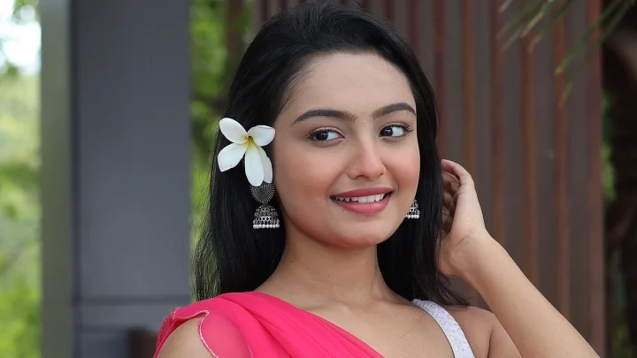 অভিনেত্রী সঞ্চিতার ঝুলন্ত মরদেহ উদ্ধার, তদন্তে পুলিশ