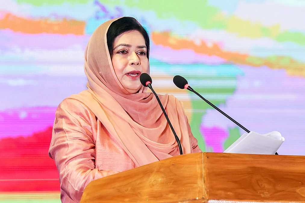 zubaida-rahman-inovation-idea-project-shaheen-college-140626-01