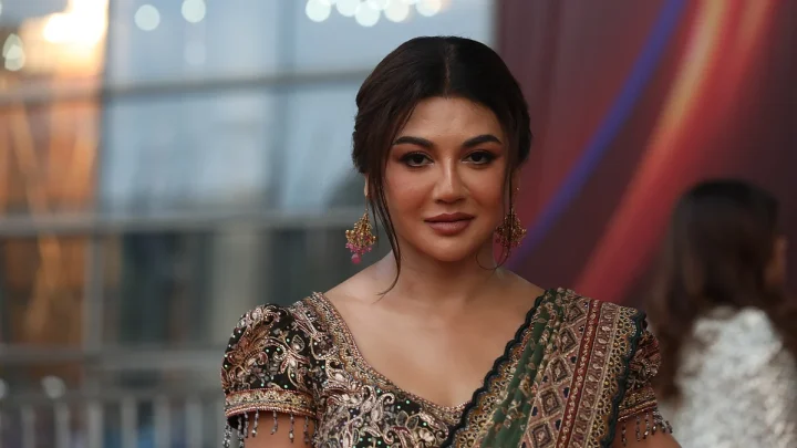 এবার একটু ‘হালকা’ হতে চান জয়া