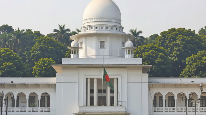 ইসলামী ব্যাংকে ২৪ কোম্পানির শেয়ার নিয়ে রিট শুনতে বিব্রত, নথি যাবে প্রধান বিচারপতির কাছে