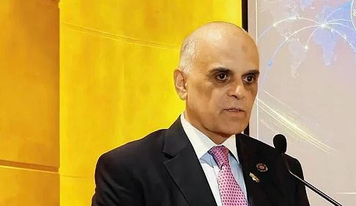 ব্রাজিল আবার ঘুরে দাঁড়াবে, ঝলমল করবে হলুদ জার্সি