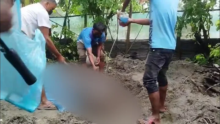 দাম্পত্য কলহের জেরে হত্যাকাণ্ড ফাঁস, উঠান খুঁড়ে মিলল মরদেহ