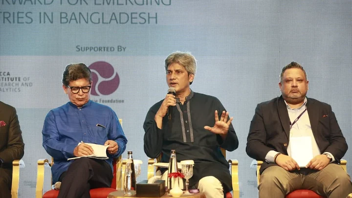 বিনিয়োগ নিশ্চিত করতে অর্থ পাচার বন্ধ করতে চায় সরকার: পরিকল্পনা প্রতিমন্ত্রী
