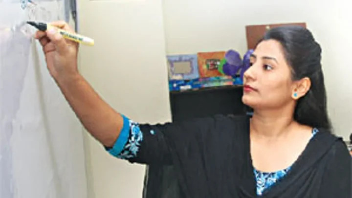 প্রায় এক যুগ পর প্রাথমিকে পদোন্নতির প্রক্রিয়া শুরু, দ্রুত প্রজ্ঞাপন চান শিক্ষকেরা