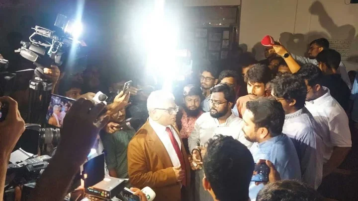 বিদ্যুৎ–বিভ্রাটে অনুষ্ঠান শুরু হতে দেরি, নাহিদ ইসলামের ক্ষোভ