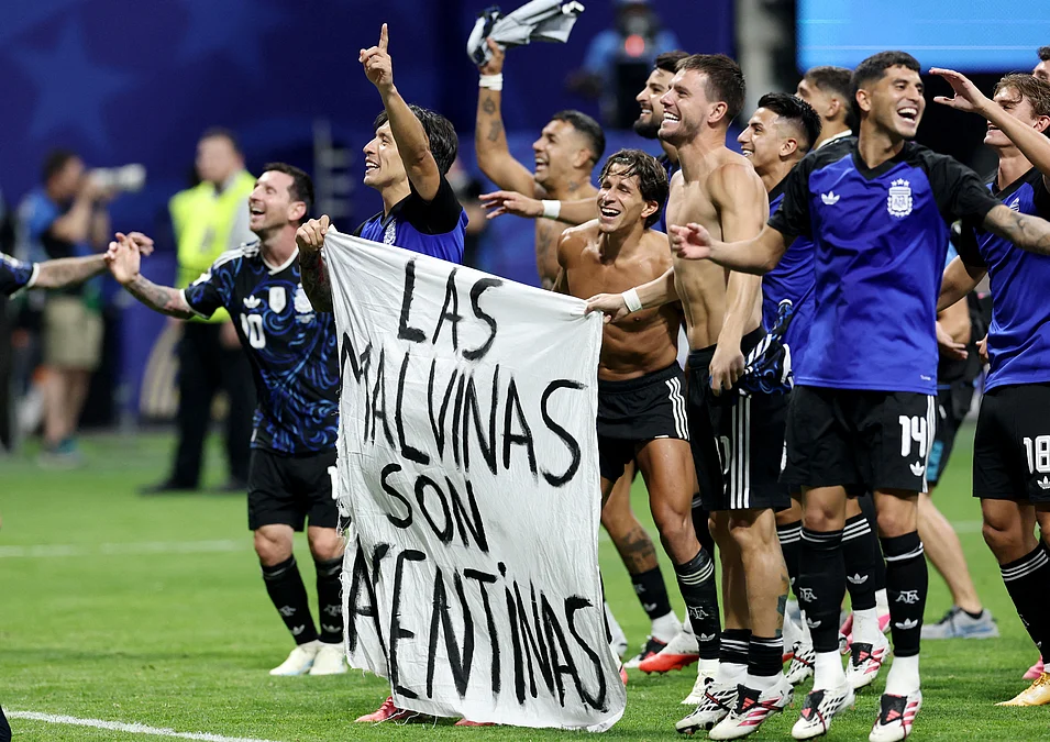 2026-07-15T213841Z864818289UP1EM7F1N6HM3RTRMADP3SOCCER-WORLDCUP-ENG-ARG