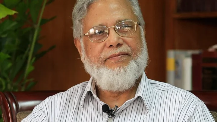 জামিনে মুক্তি পেয়েছেন সাবেক প্রধান বিচারপতি খায়রুল হক
