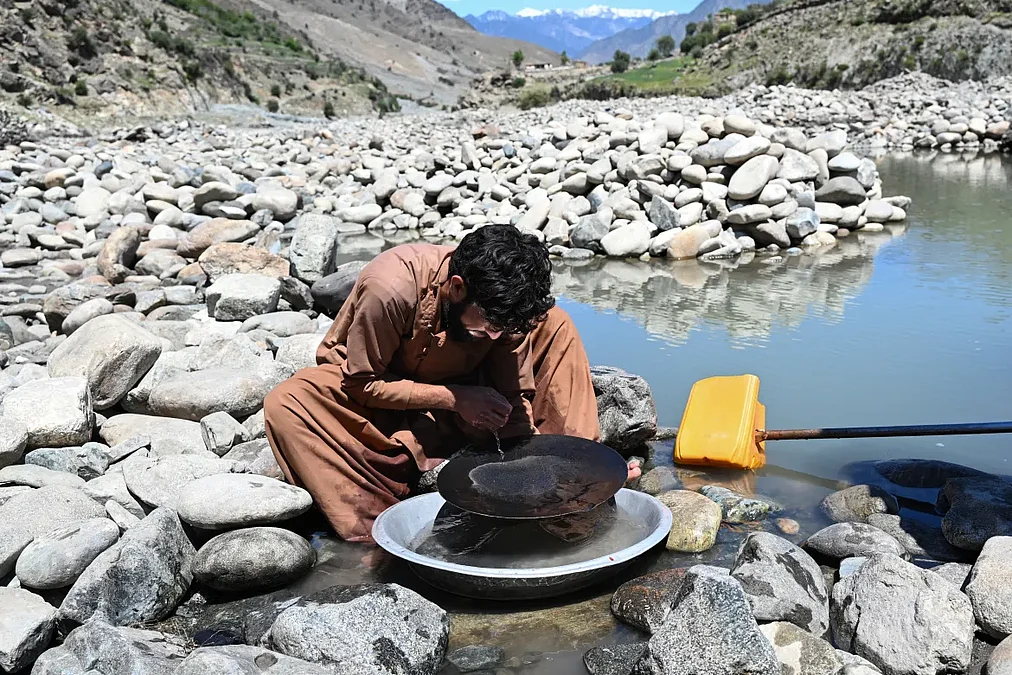 Afghan-gold-1