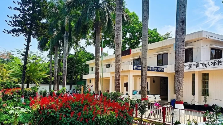 জামালপুরে দিনে গড়ে ১৫ ঘণ্টা লোডশেডিং, নিরাপত্তা চেয়ে পল্লী বিদ্যুতের চিঠি