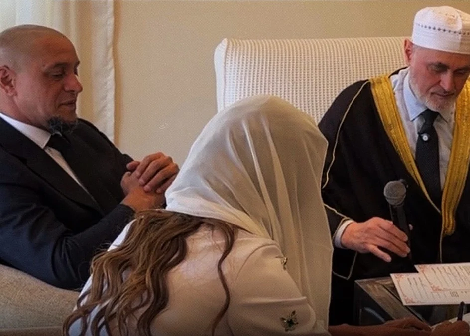 Roberto-Carlos-Convert-to-Islam-1140x815-1