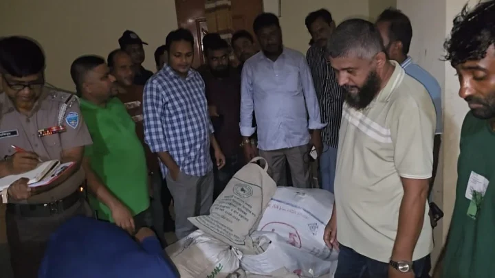 প্রকল্প বাস্তবায়ন কর্মকর্তার সাবেক সহকারীর বাসায় মিলল সরকারি ত্রাণ