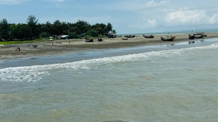 ছয় মাস পর্যটক যাতায়াত বন্ধ থাকার পর যেমন চেহারা দাঁড়িয়েছে সেন্ট মার্টিনের