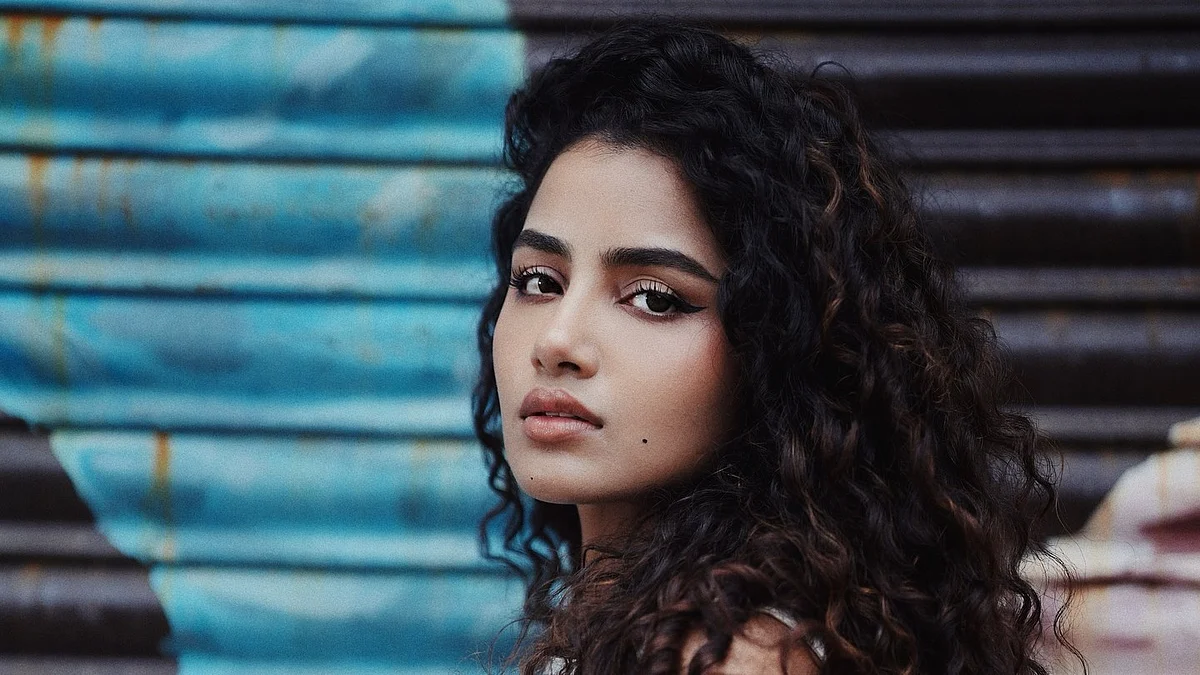 anupamaparameswaran96176181675437547135298417860253680884077