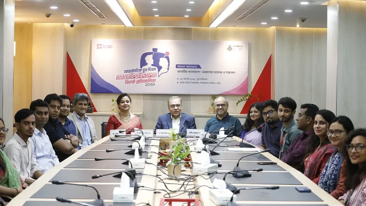 প্রতিটি পরিবর্তনে নেতৃত্ব দিয়েছেন তরুণেরা, পরে ক্ষমতা চলে যায় প্রবীণদের হাতে