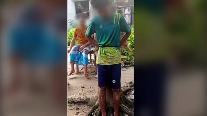‘মুখে গামছা প্যাঁচাইয়া গরম পানি ঢাইলা আমারে নির্যাতন করে’
